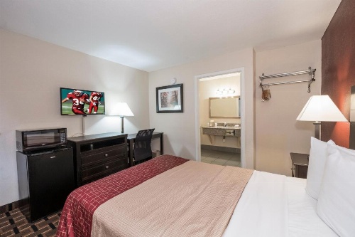 Red Roof Inn Mobile - Midtown image 29